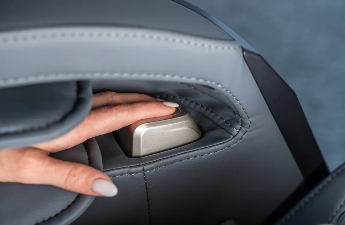 Ghế massage toàn thân KC - 569