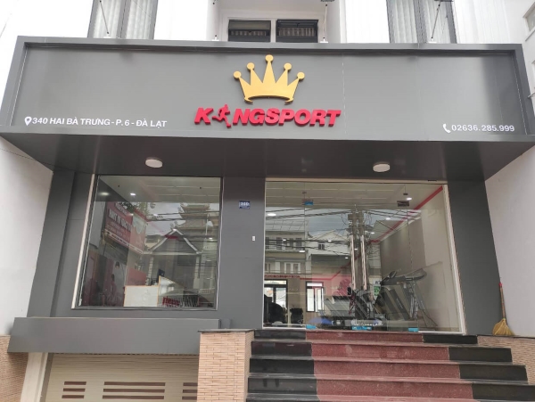 Showroom của Kingsport tại Đà Lạt có mặt tiền khá rộng rãi